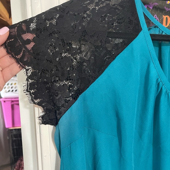 Torrid Blouse - Picture 3 of 5
